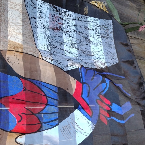 Picasso Scarf - Picture 5 of 7